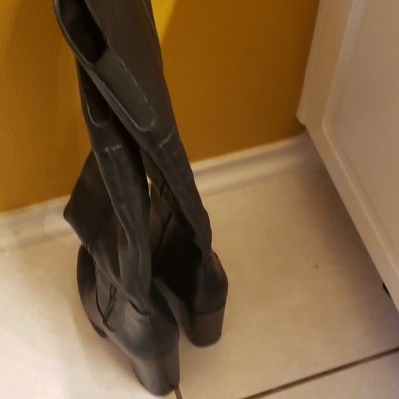Above the knee leather and man made boots. - Picture 2 of 5